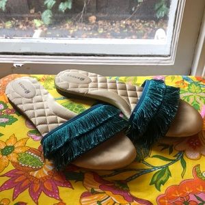 Birdies slip-on emerald slippers, slides, open-toe, festive fringe slipper